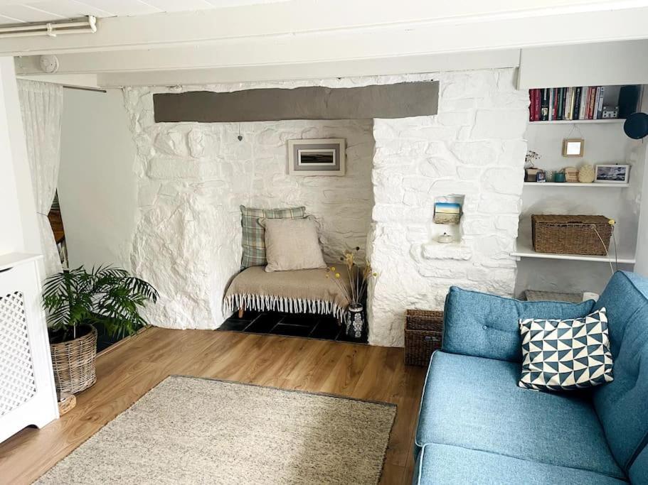 Coombe Holiday home